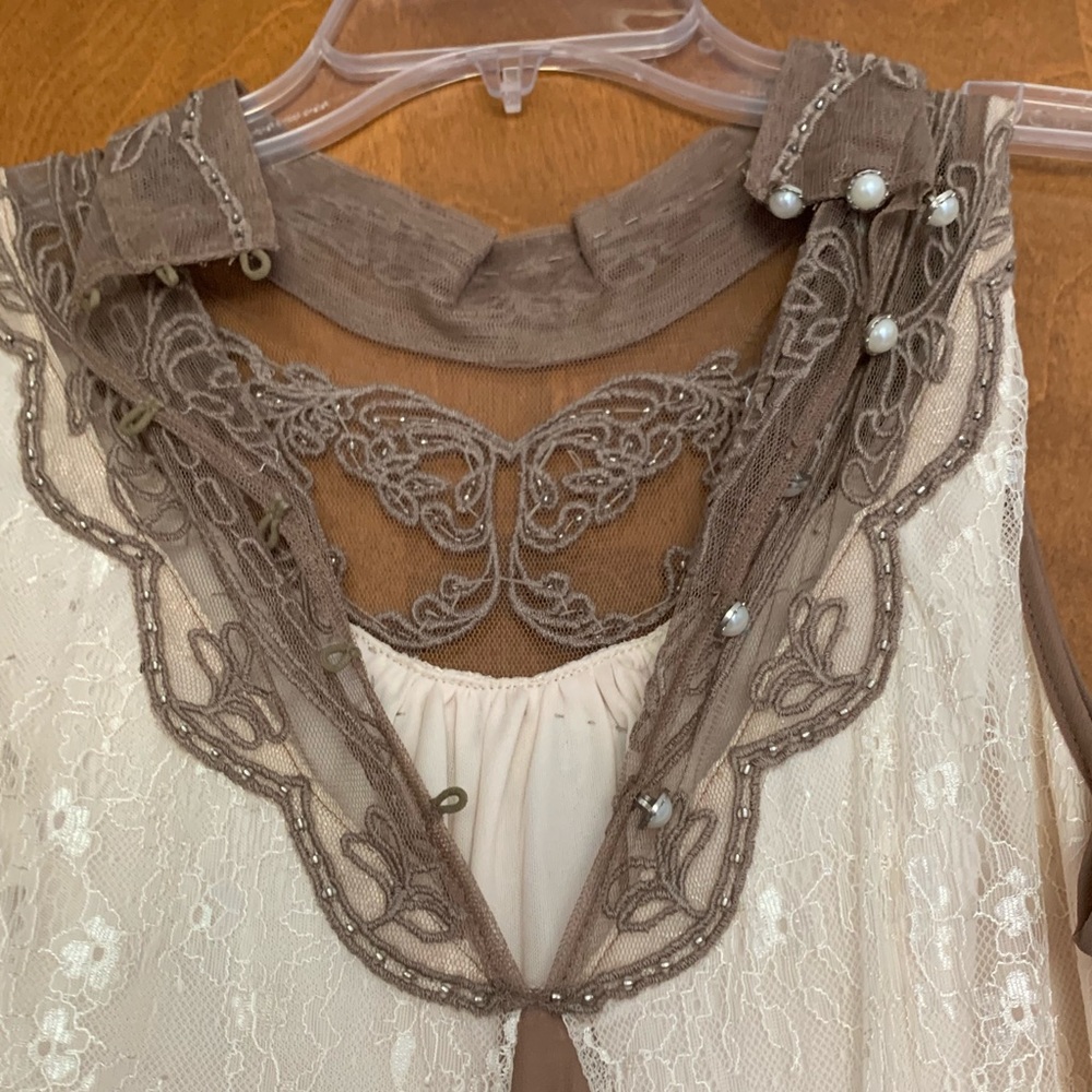 Dress - Picture 3 of 4